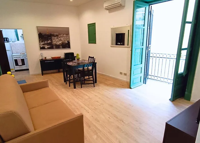 Centro Storico Casa Bellini ***** Апартаменты Палермо